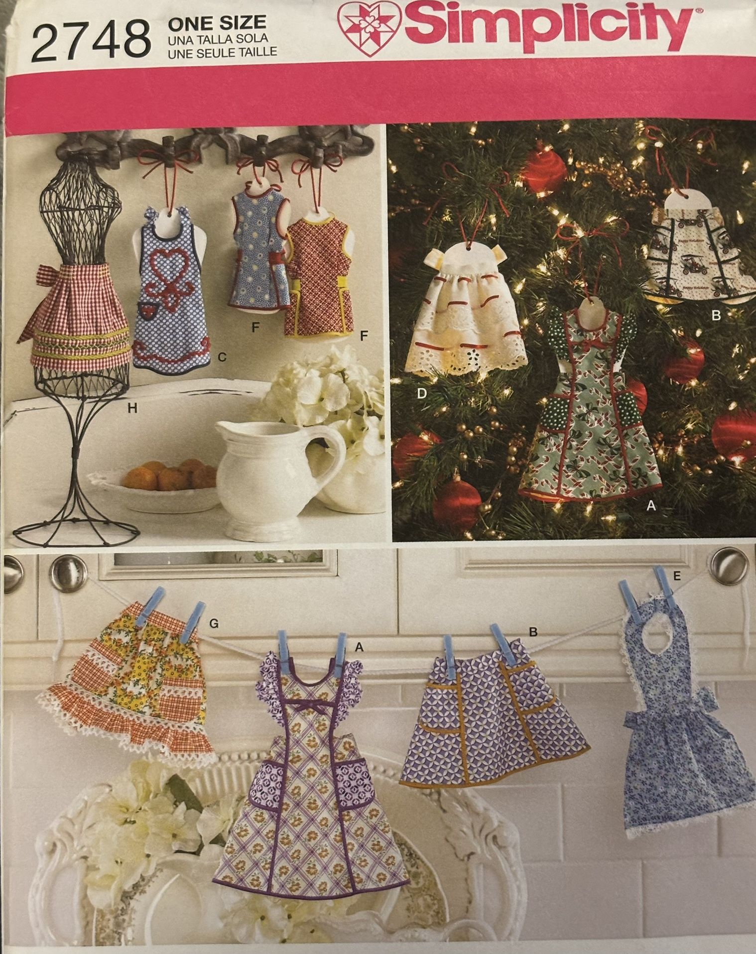 Rare Find Simplicty 2748 Apron Christmas Ornaments Uncut