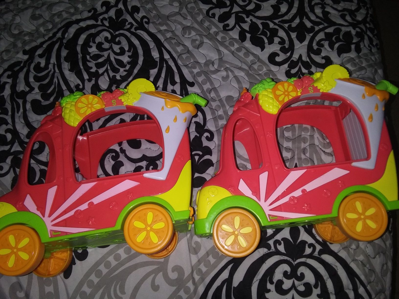 Shopkins ice cream trucks