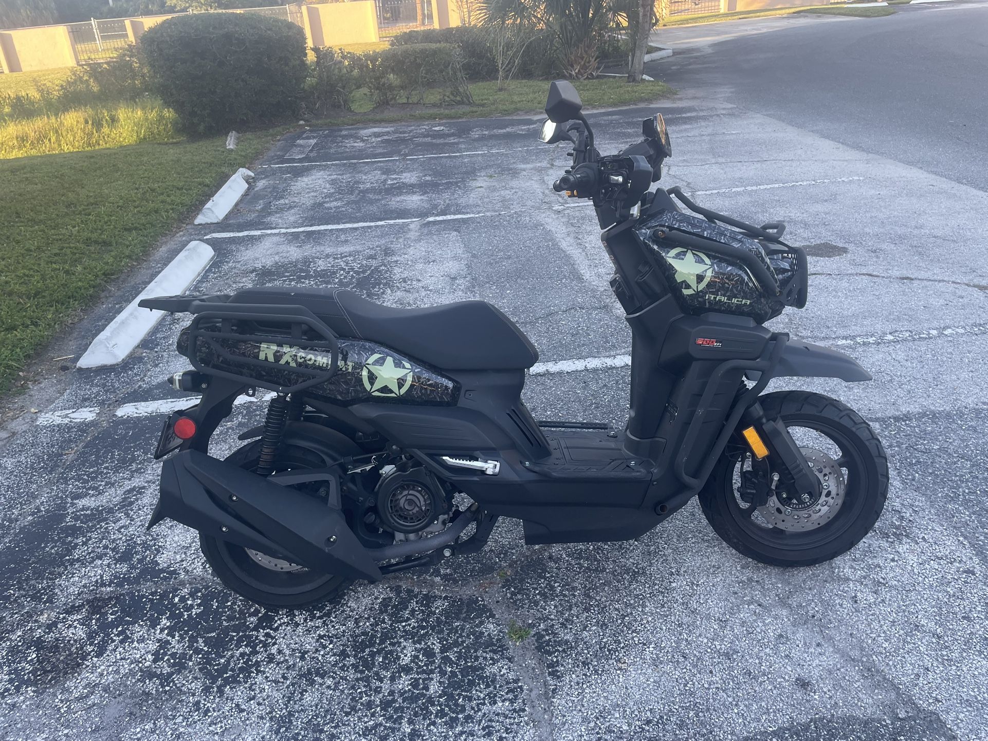 Chuma Combat 200efi Scooter 