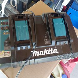 MAKITA DUAL BATTERY CHARGER