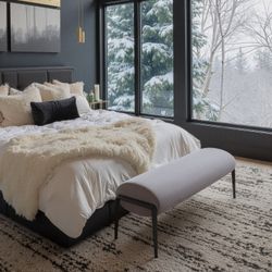 Glatt Gray Bench