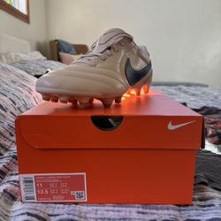 Tiempo Ligera Pro Firm-Ground Low-Top