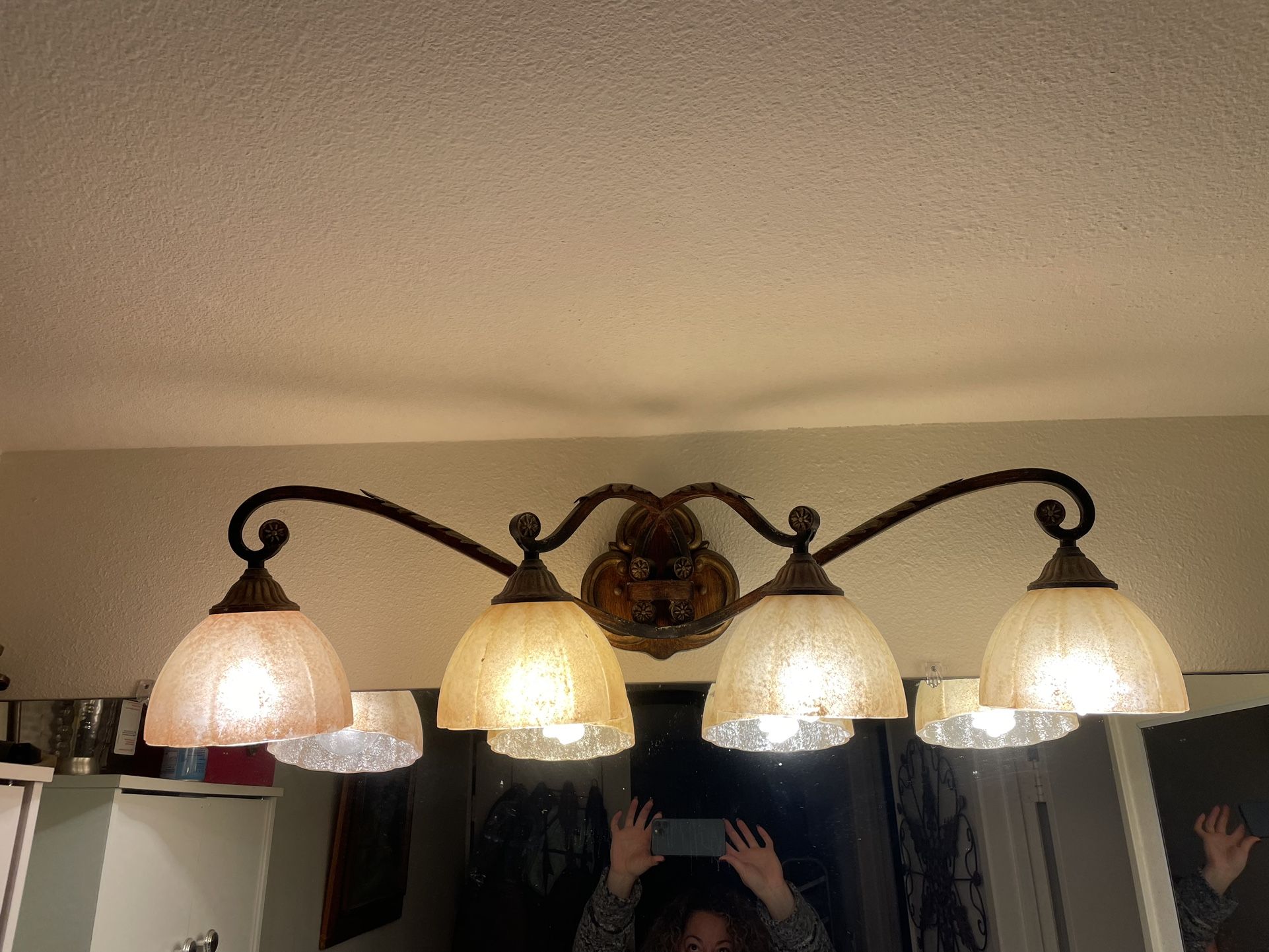 4 Light Fixtures, Ceiling Fan With Remote