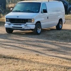 1999 Ford E-150