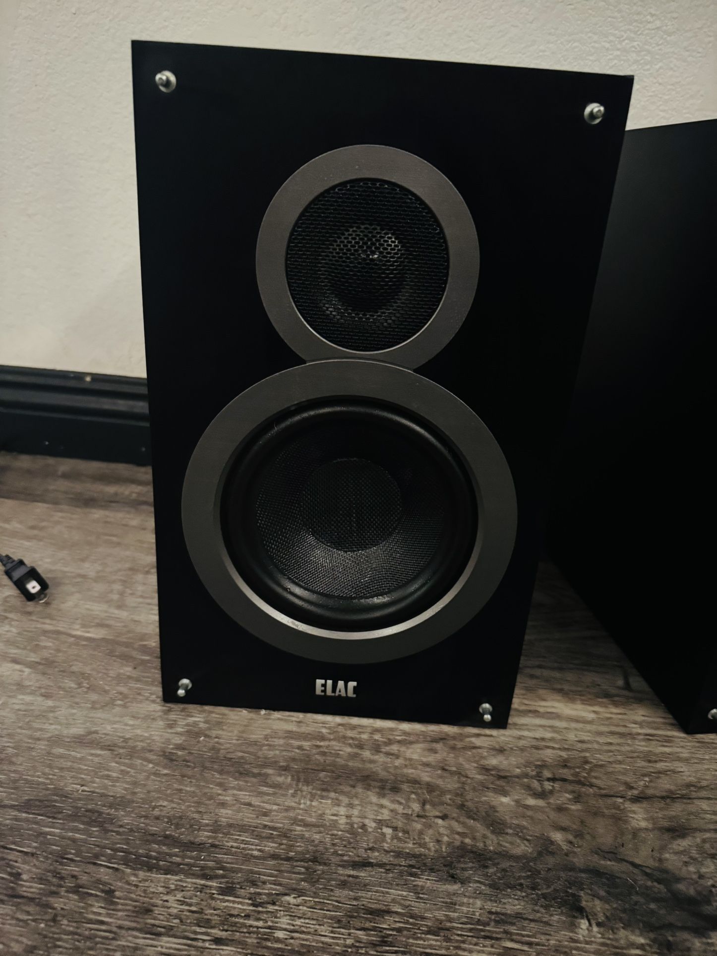 elac speakers