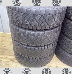 285 75 18 Nitto Reccon Grappler Set of 4 Just Like New