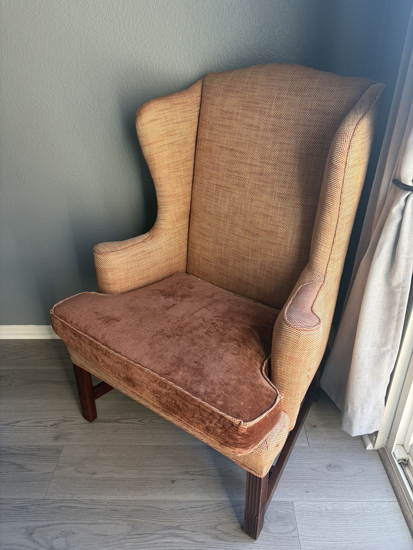 Vintage Wingback chair set