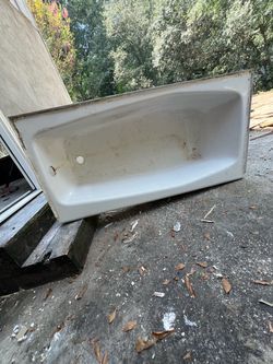 Bathtub