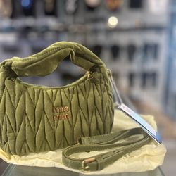 Min min hobo bag