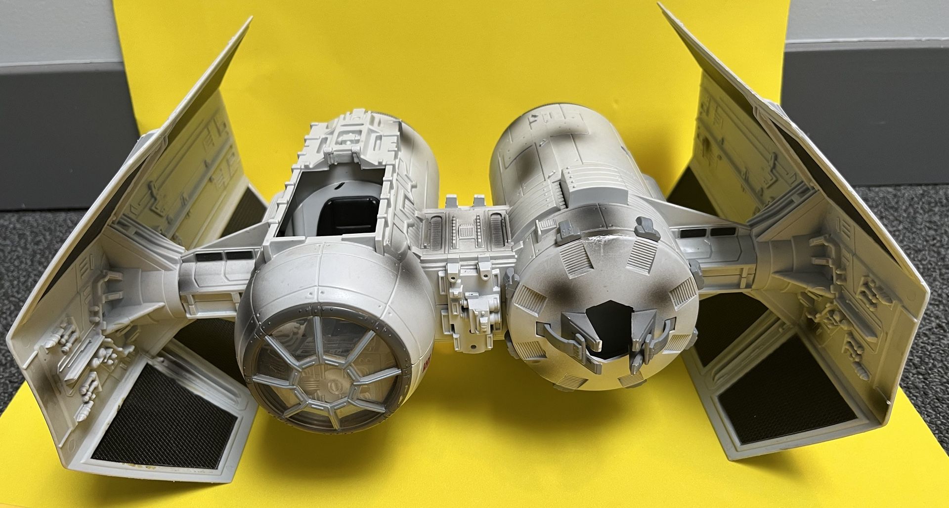 Star Wars 2002 TIE Bomber