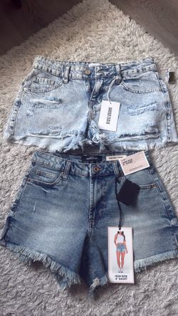 Ladies shorts , brand new 15$ for both , size S