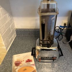 Silver Vitamix Mixer & Blender !!!!