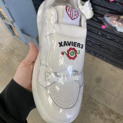 Xavier3 shoes Size 12M
