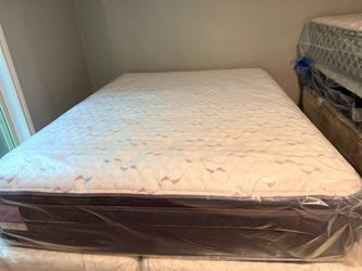 Set queen sizes ma and box spring pillow top sleepys