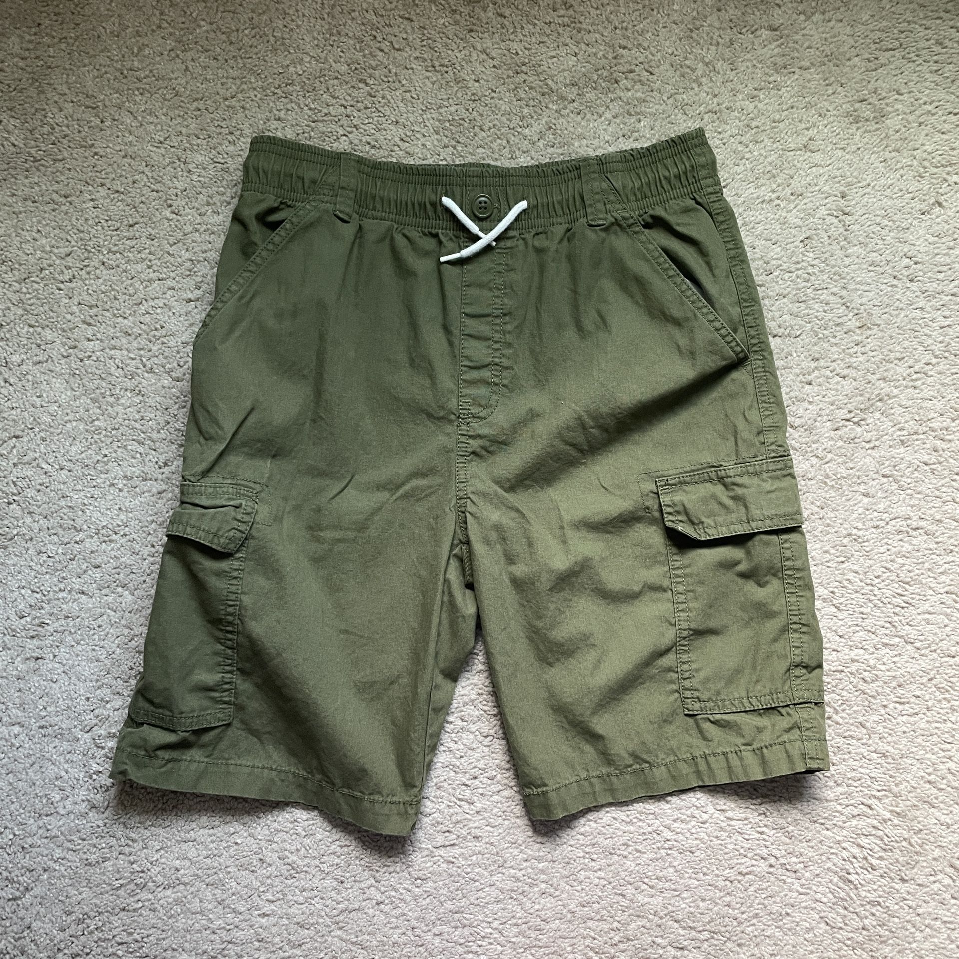 khaki green cargo shorts