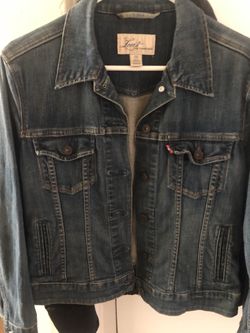 Levi’s women’s jacket