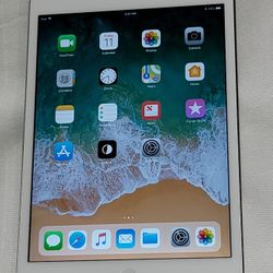 Very Nice White iPad MINI 2 2ND Generation with 32GB Storage