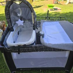 Baby Trend GoLite ELX Nursery Center Phoenix Gray