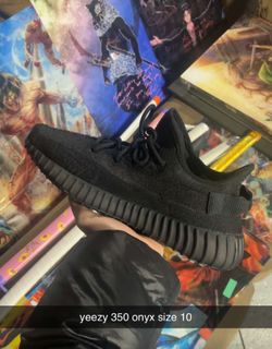 yeezy 350 onyx size 10
