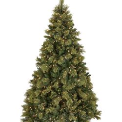 National Tree Company 7.5 ft Pre-Lit Carolina Pine Artificial Christmas Tree, 750 Clear Lights, 1,399 Tips, Includes Stand, Green