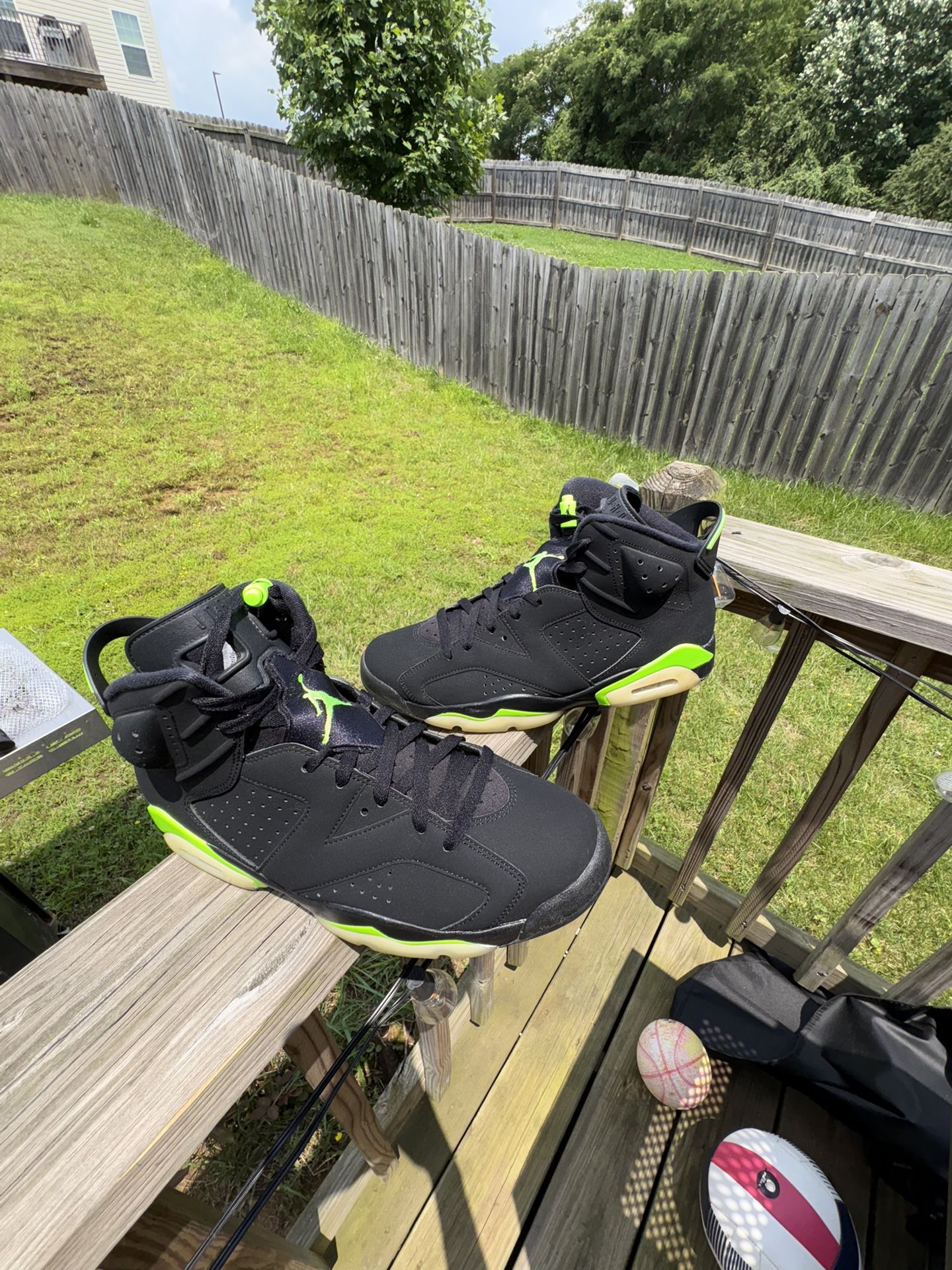 Jordan 6 Retro