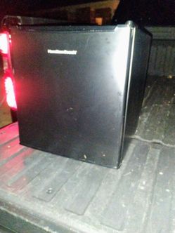 Hamilton Beach Mini Fridge