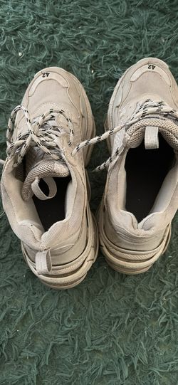 Triple S Beige Size42