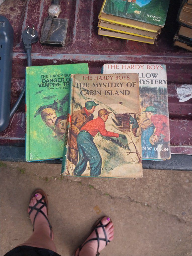 3 Vintage Hardy Boys Books