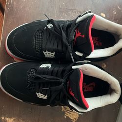 Jordan 4s Retro Bred