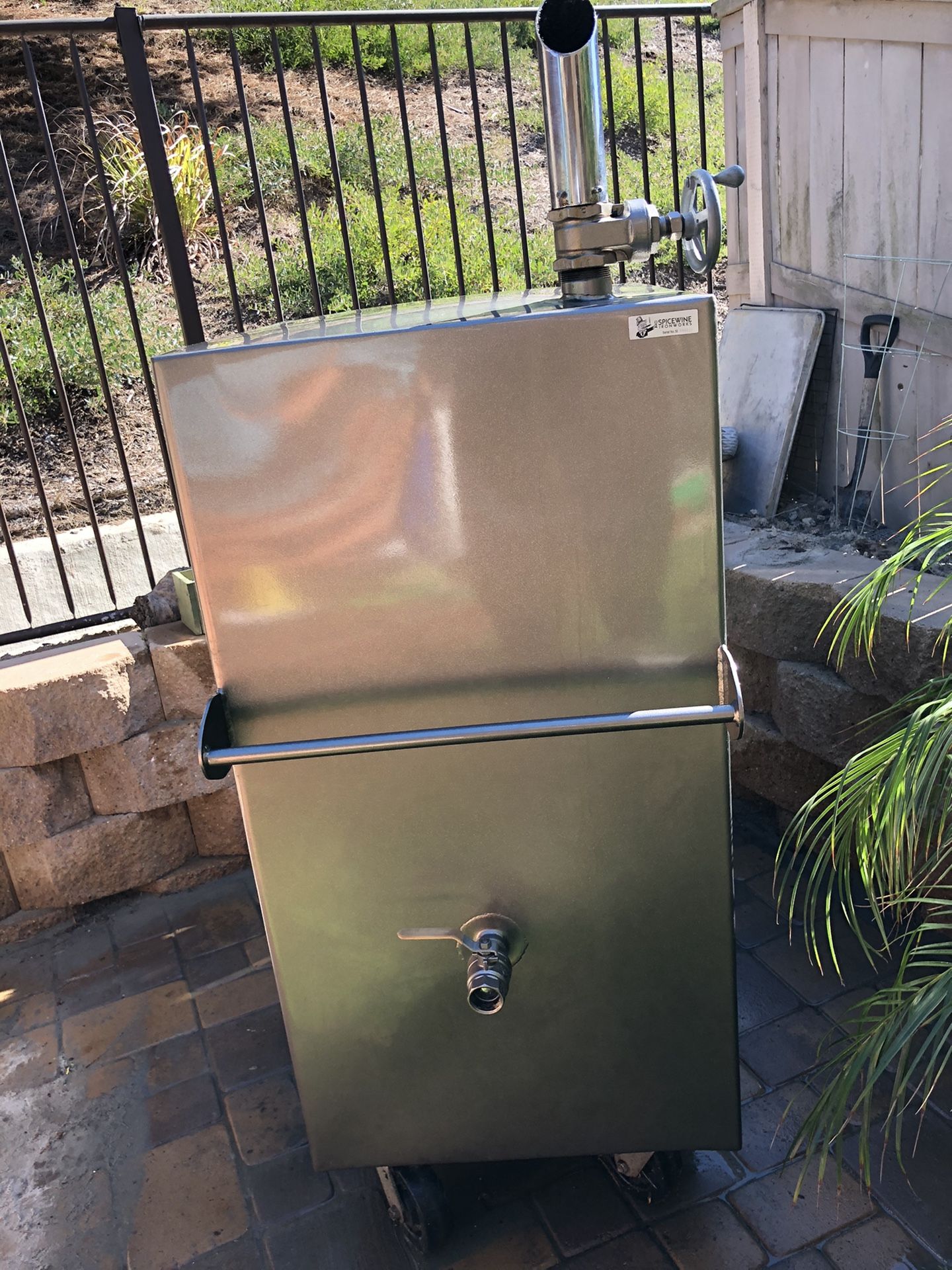 Spicewine Smoker