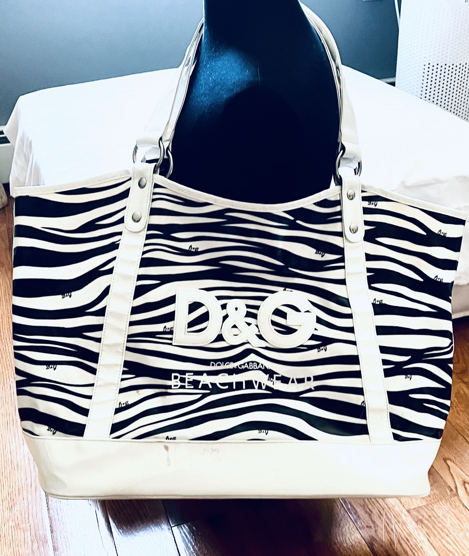 D&G Dolce & Gabbana  Beach Bag Oversized Tote Authentic