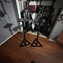 Studio monitors stands