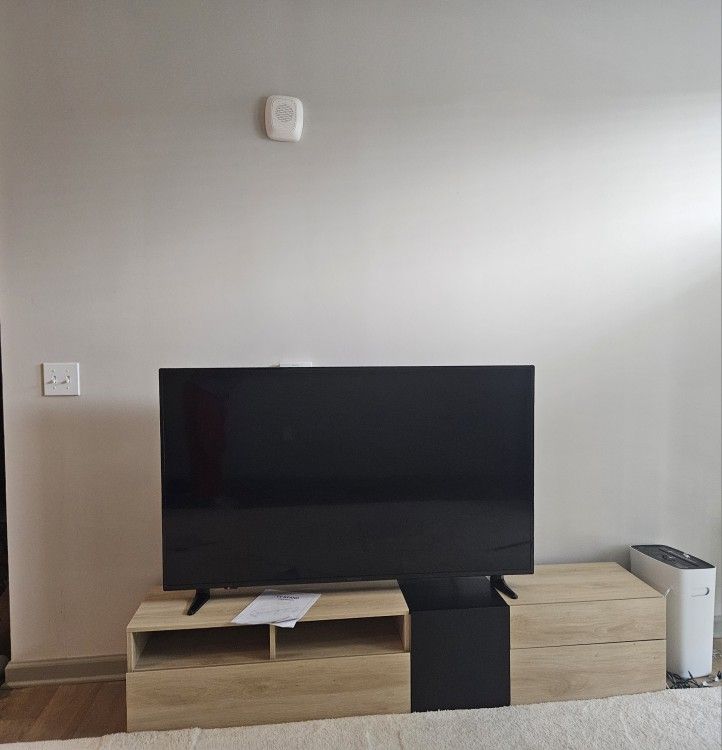 Insignia 58 Inch CLASS f30 Series LED 4k UHD SMART FIRE TV