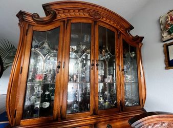 Set of table, chairs and china cabinet