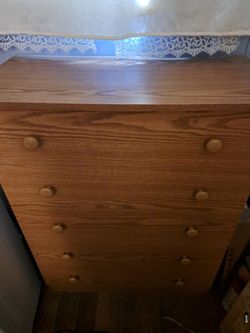 VJV-Dresser with 5 drawers 30x38