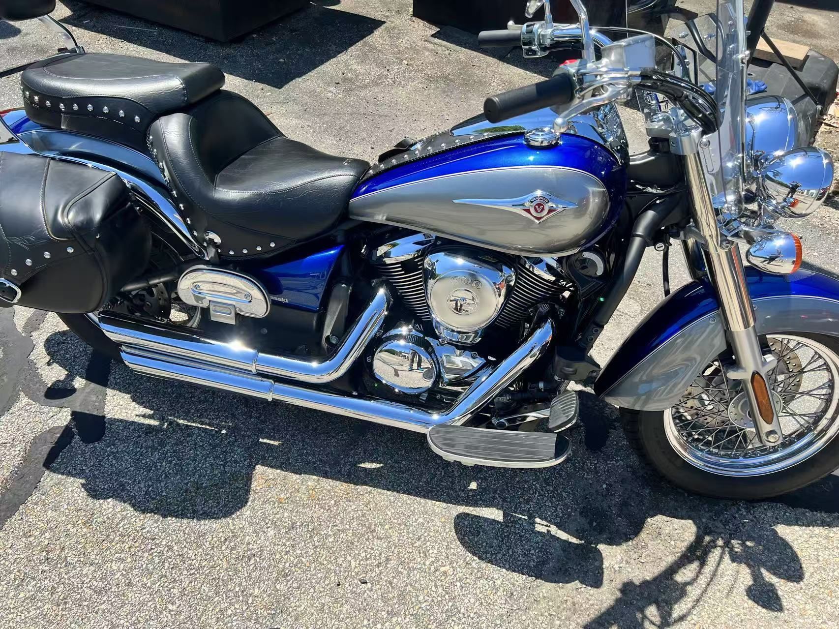 2010 KAWK VN900