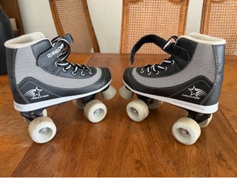 Roller derby roller skates