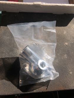 Thermostat housing