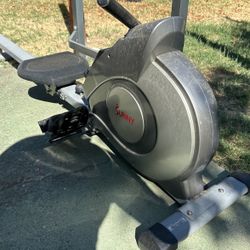 Sunny Health Rower 