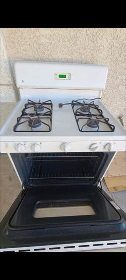 GE Gas Stove