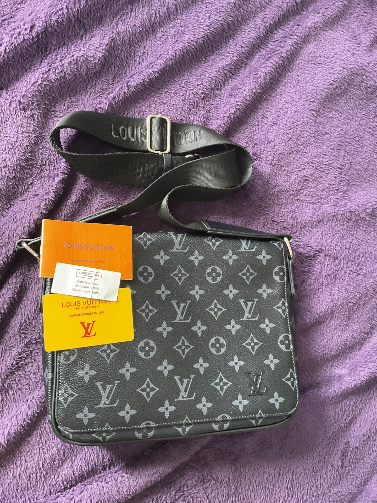 Louis Vuitton district p.m. black men’s satchel