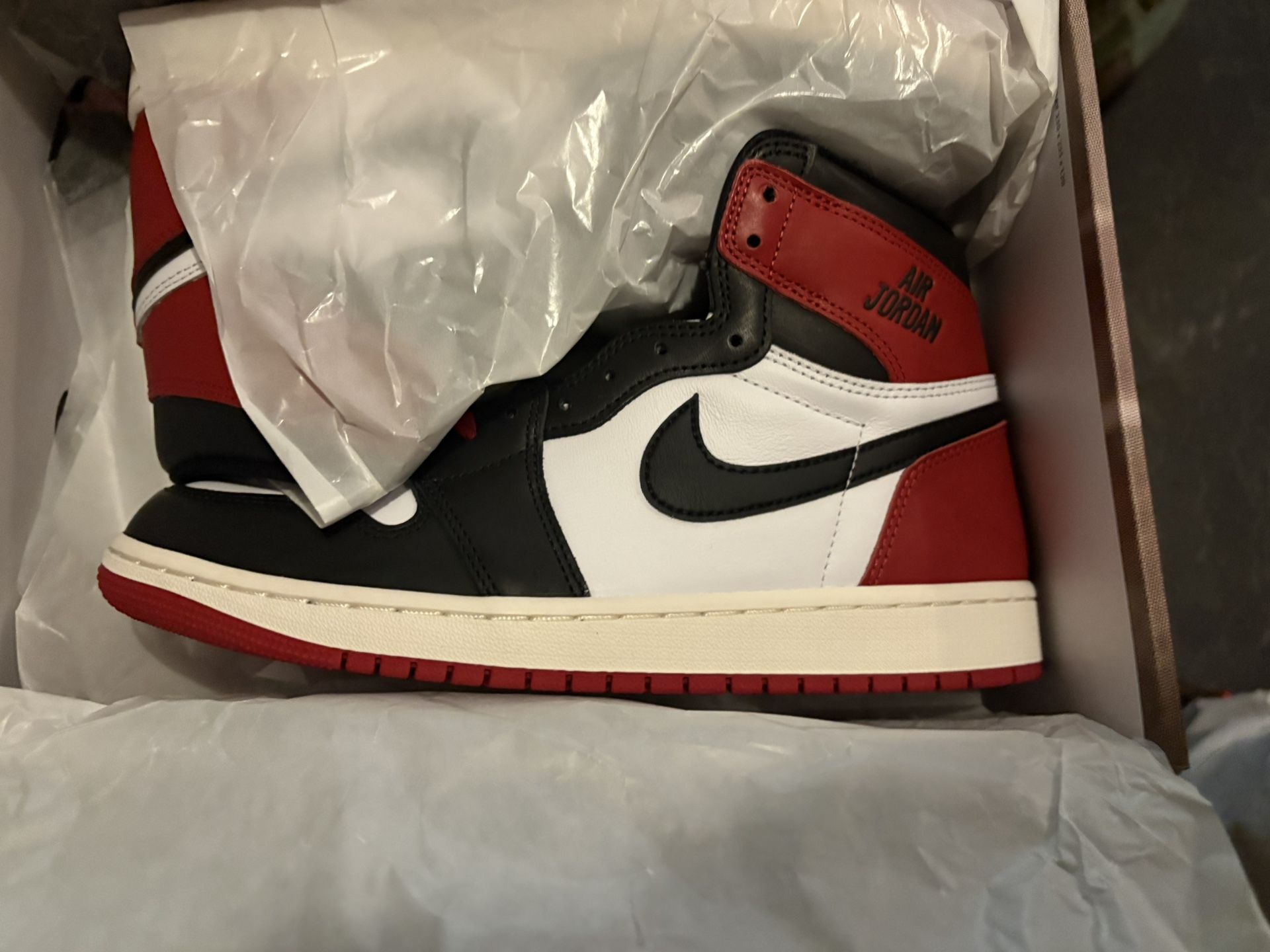 Brand New Jorden Retro Black Toe Reimagined New Size 9.5