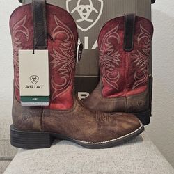 New ARIAT BOOTS In Multiple Sizes