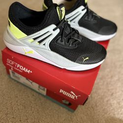 Puma Slip On Sneakers 13c