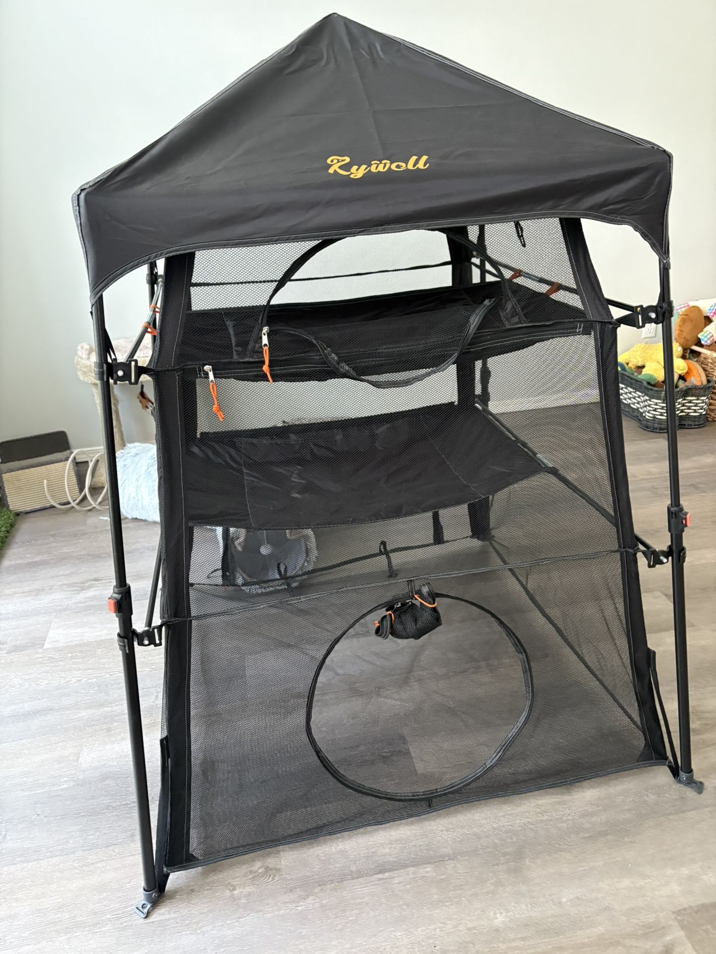 Portable Pop Up Cat Enclosure