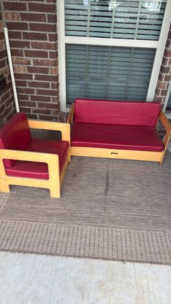 Toddlers living sofas