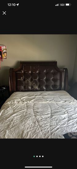 Bernhardt Sleigh Bed  Free!! 