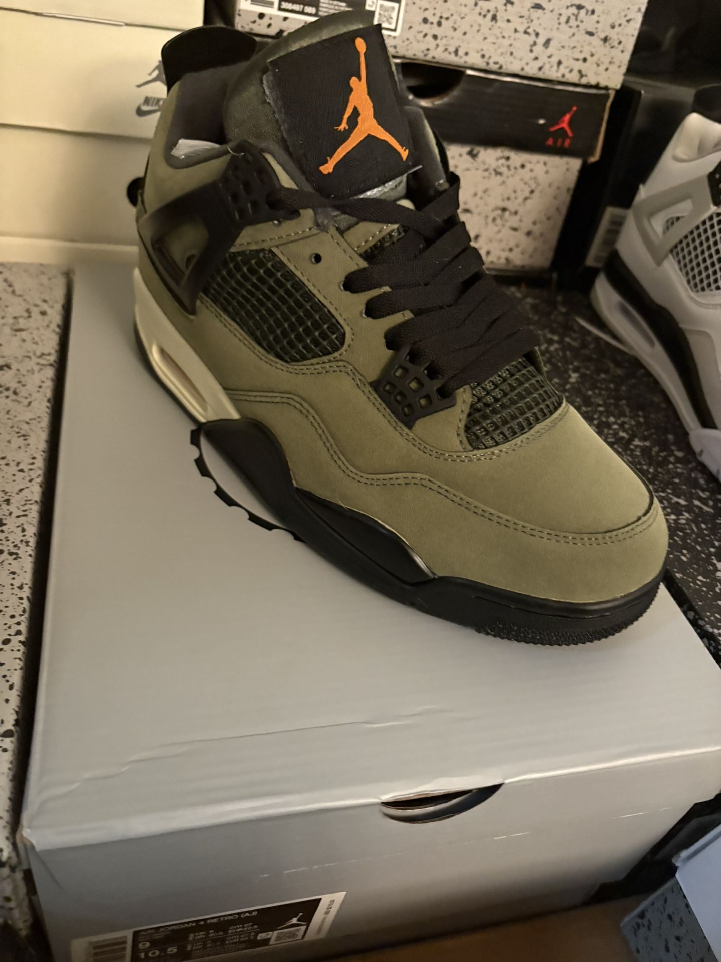 Jordan Retro “ UNDEFEATED 4s” Men’s 9,10