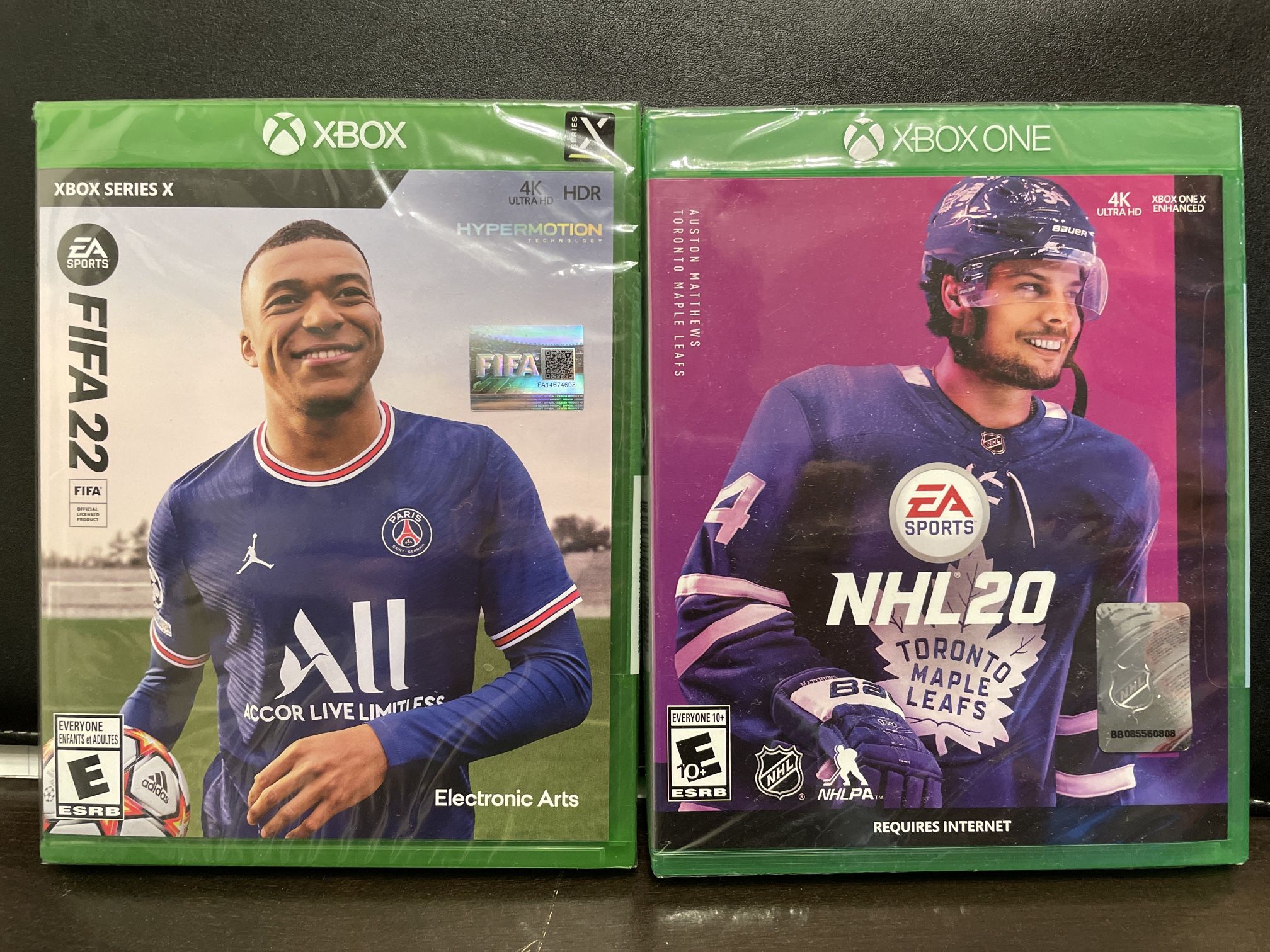 FIFA 22 For Xbox Series X & NHL20 For Xbox One