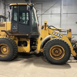 2003 John Deere 444H 